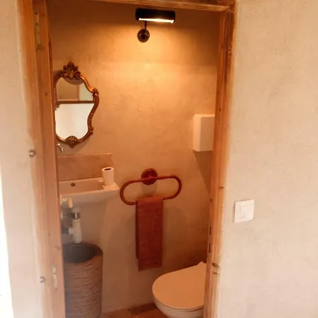 La Ferme Constantin Kır Evi